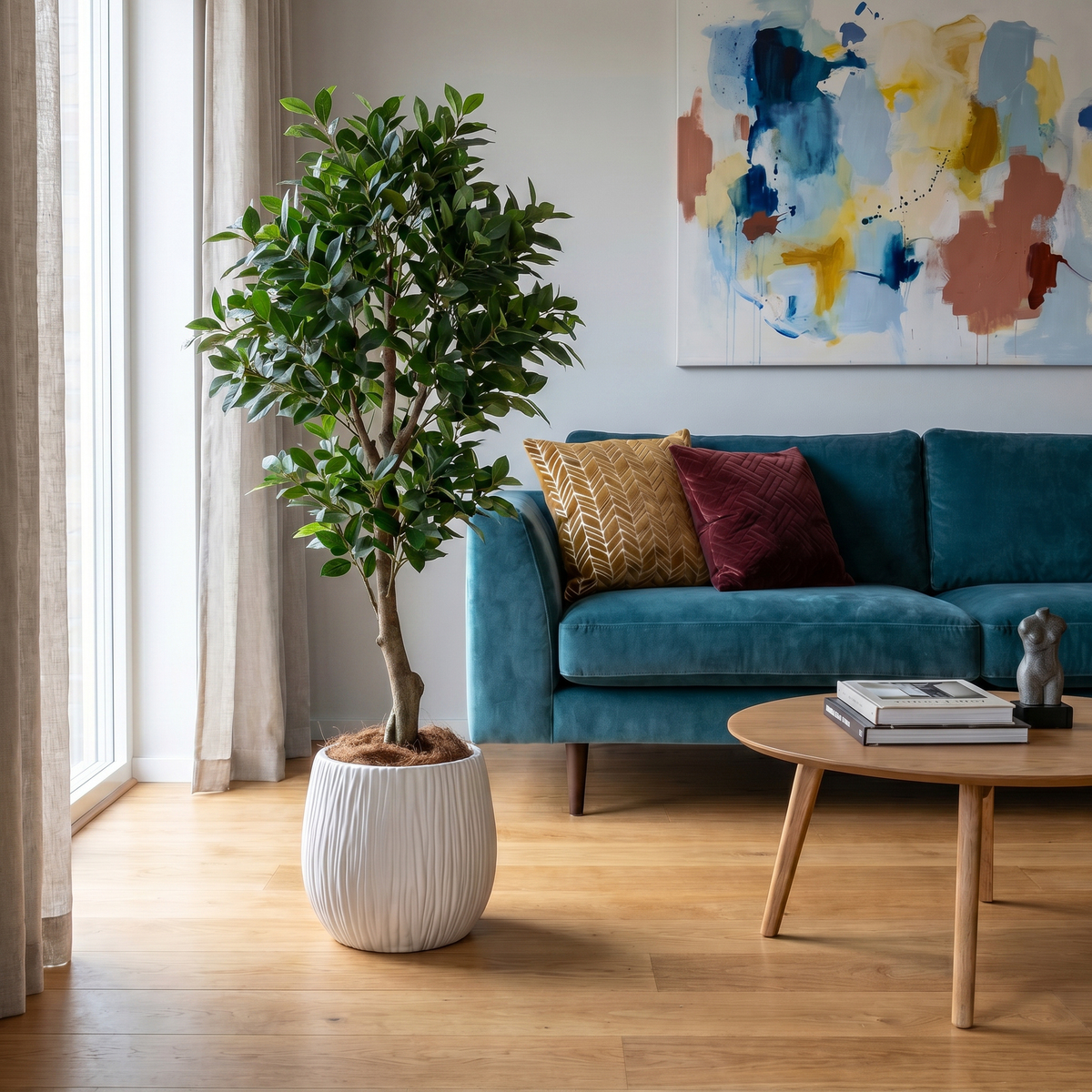 Plantenpot wit Ø30 cm VENA in woonkamer met kunstplant