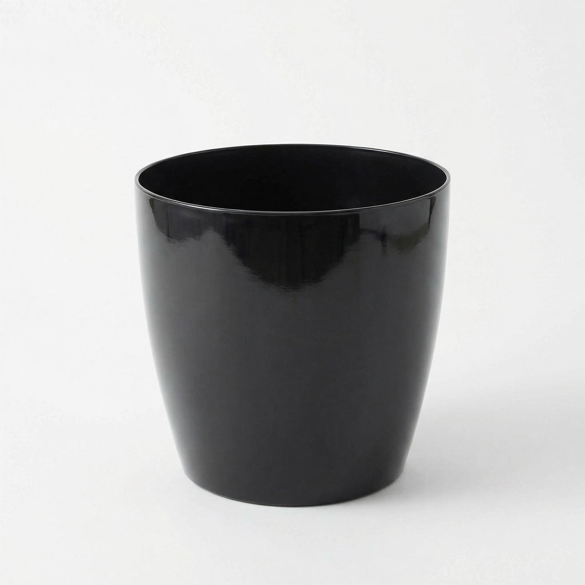Plantenpot zwart Ø25 cm MAGNA, op witte achtergrond