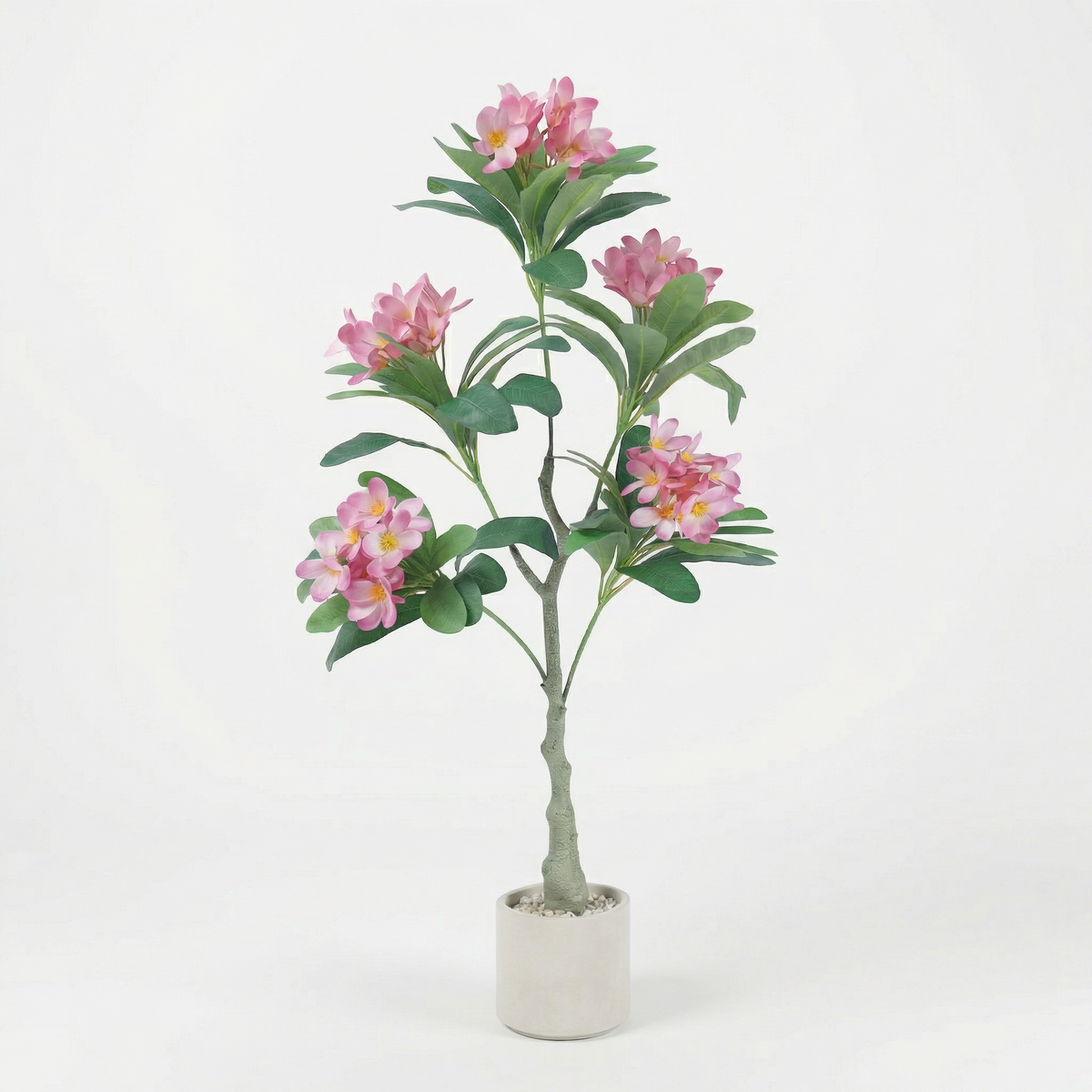 Kunst plumeria roze 120 cm met decoratieve pot, volledige plant op witte achtergrond